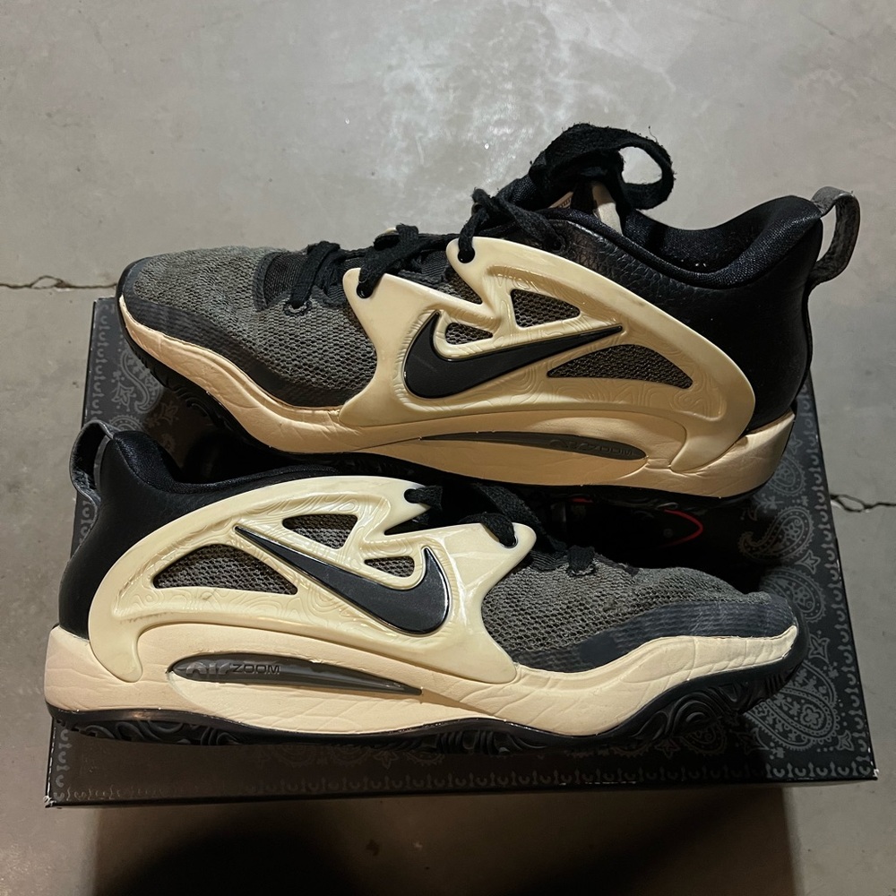 KD 15 ‘50 Years of Hip-hop’